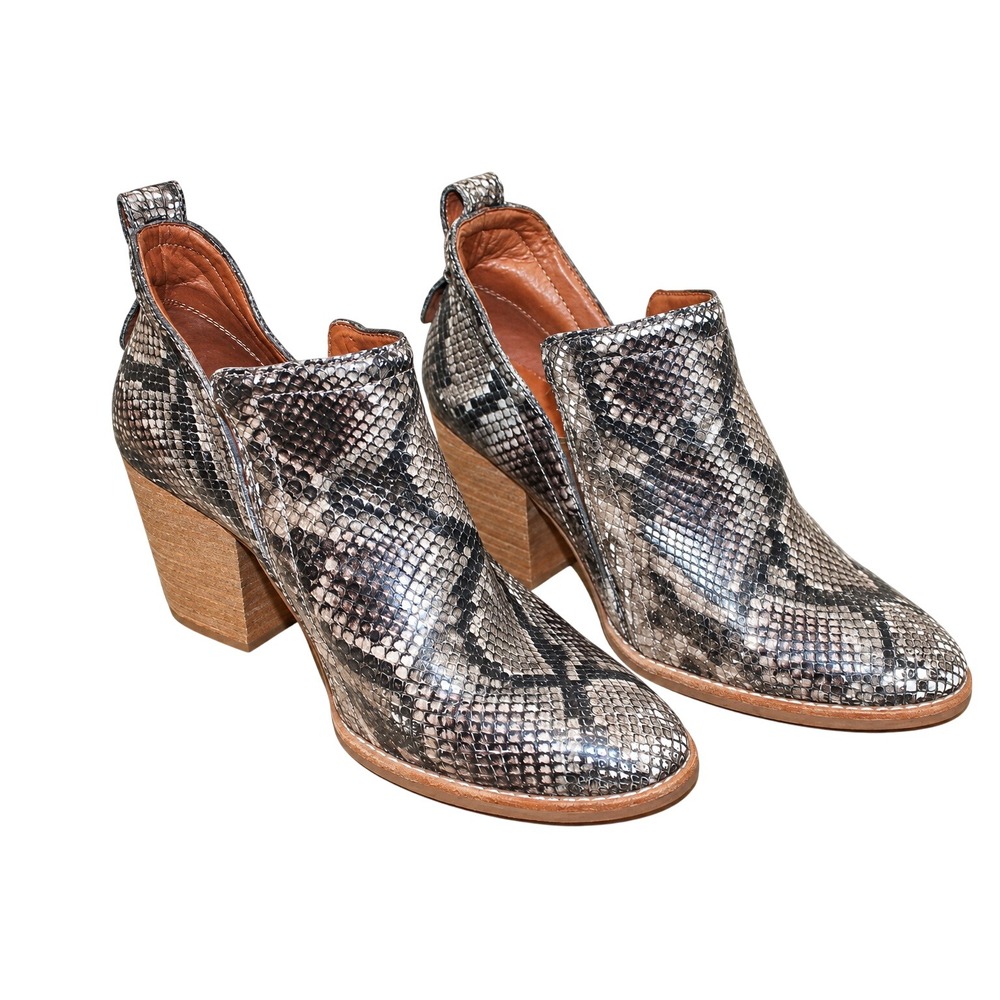 Jeffrey Campbell Rosalee Snakeskin embossed Leather Print Booties 7.5 Western